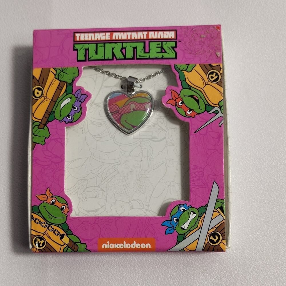 Nickelodeon Teenage Mutant Ninja Turtles Heart Pendant Necklace NH00049RL-16WT